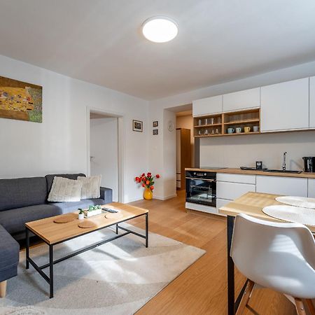 3 Room Private Flat Kosice City Center Fresh And New! Exterior foto