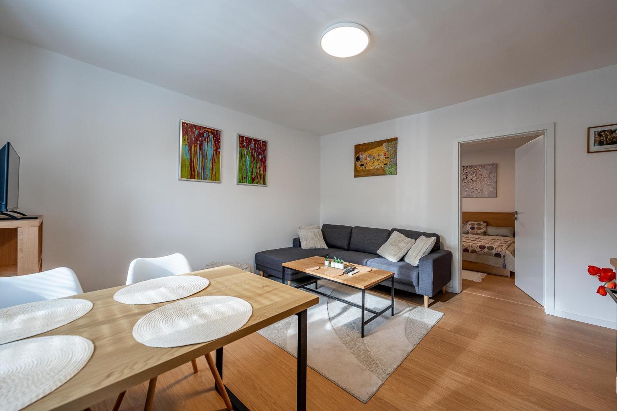 3 Room Private Flat Kosice City Center Fresh And New! Exterior foto